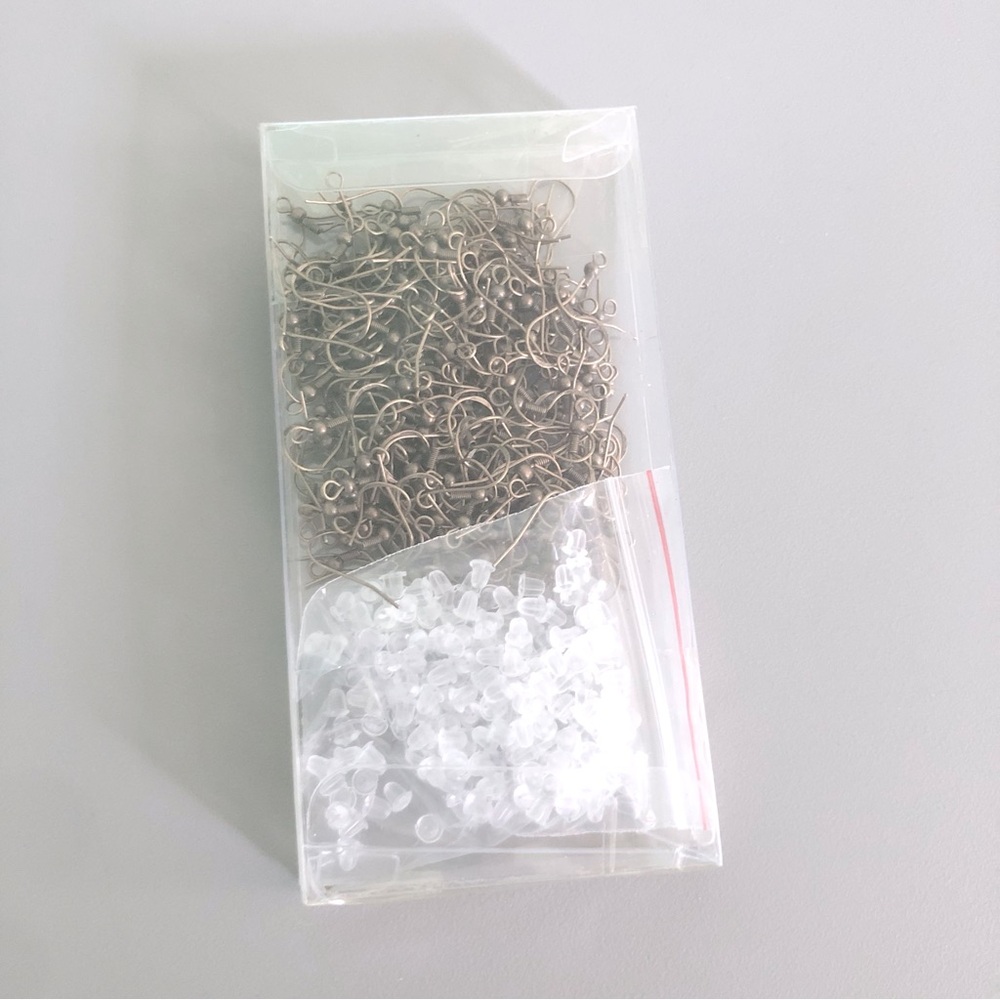 NWT - 200pcs Bronze Plated Earring Hooks